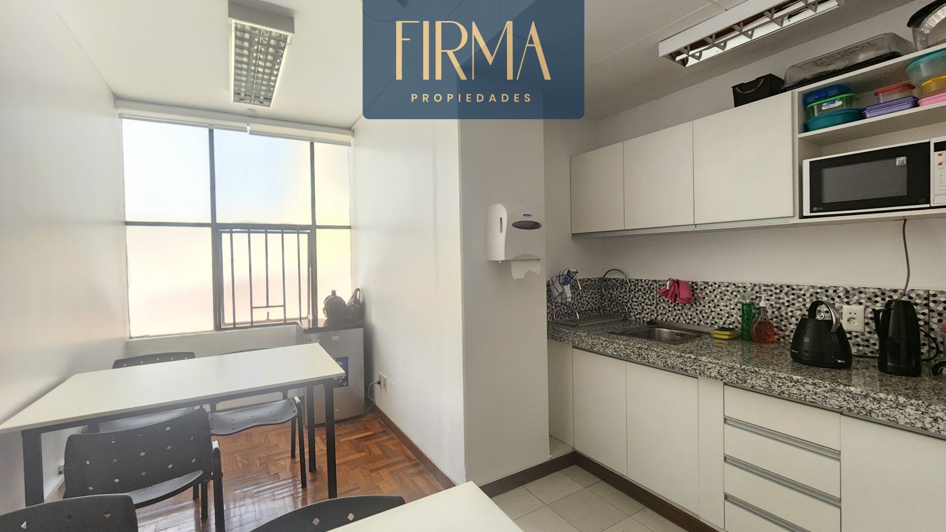 Oficina en VentaOFICINA PLANTA BAJA EN VENTA, OBRAJES 5 dormitorios 2 baños  Foto 3