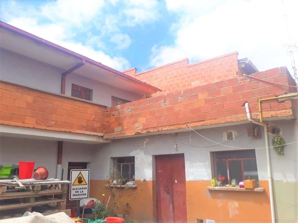 Casa en 16 de Julio en El Alto 7 dormitorios 1 baños 4 parqueos Foto 3