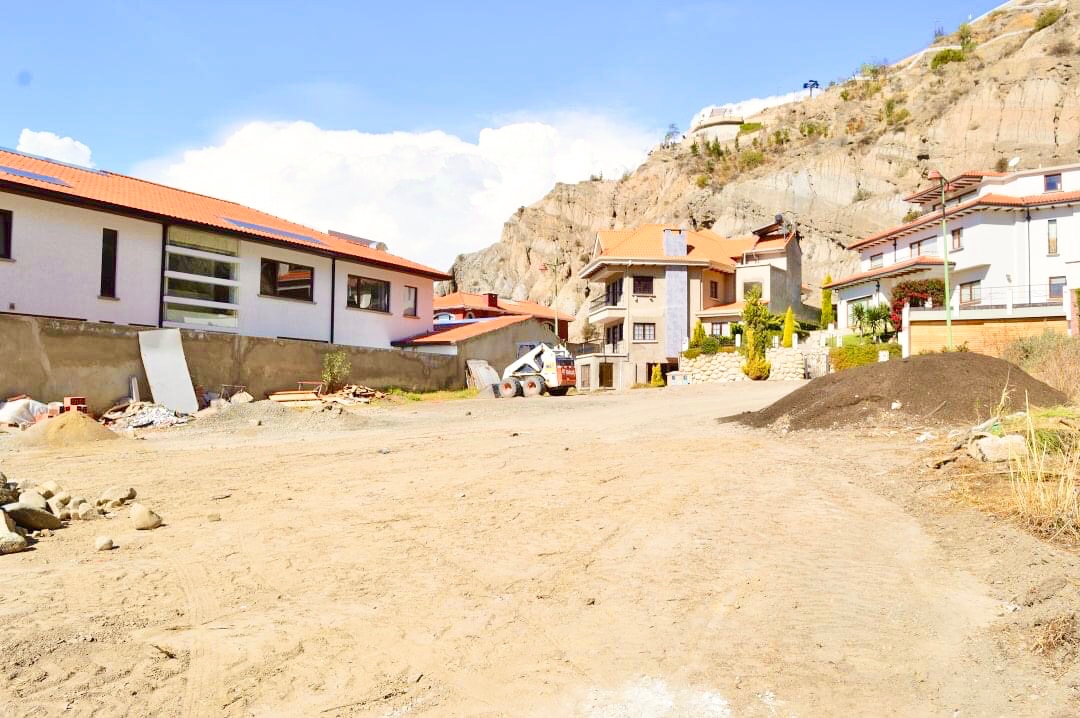 Terreno en VentaTERRENO EN VENTA, CALACOTO     Foto 4