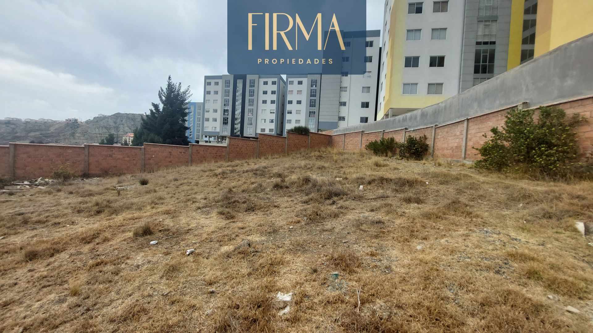 Terreno en VentaTERRENO EN VENTA EN CONDOMINIO CERRADO, LOMAS DE ACHUMANI    Foto 3