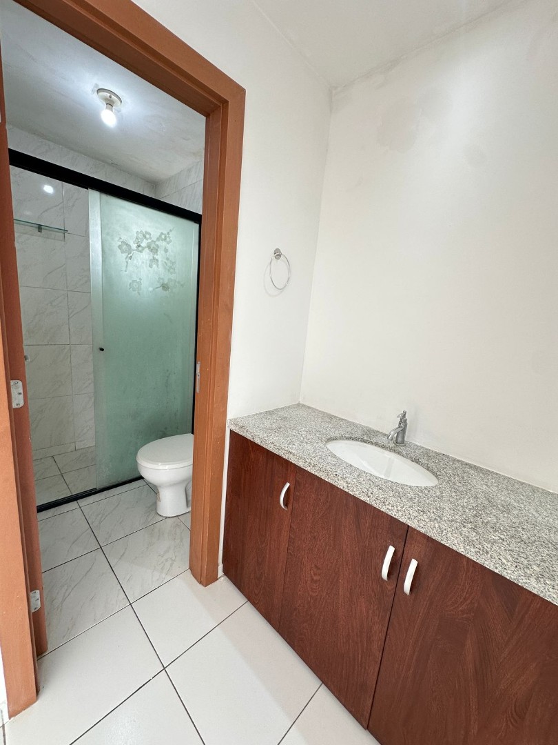 Casa Cond. Fontana La Riviera 1 ,  En Alquiler Bs 3.350 (incluye expensas) Foto 7