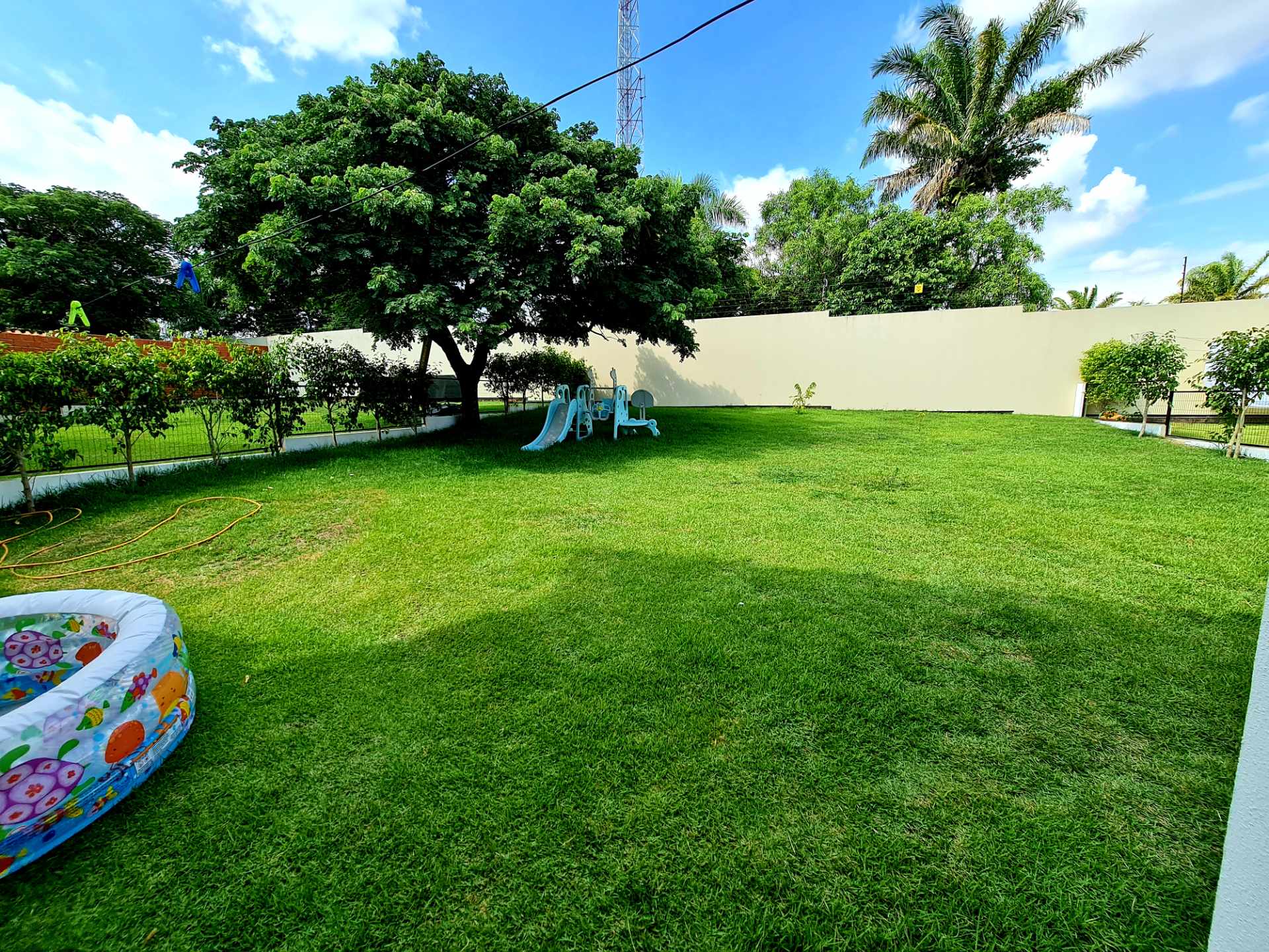 Casa en VentaURUBÓ
LOS PARQUES 2
Condominio Cerrado Foto 14