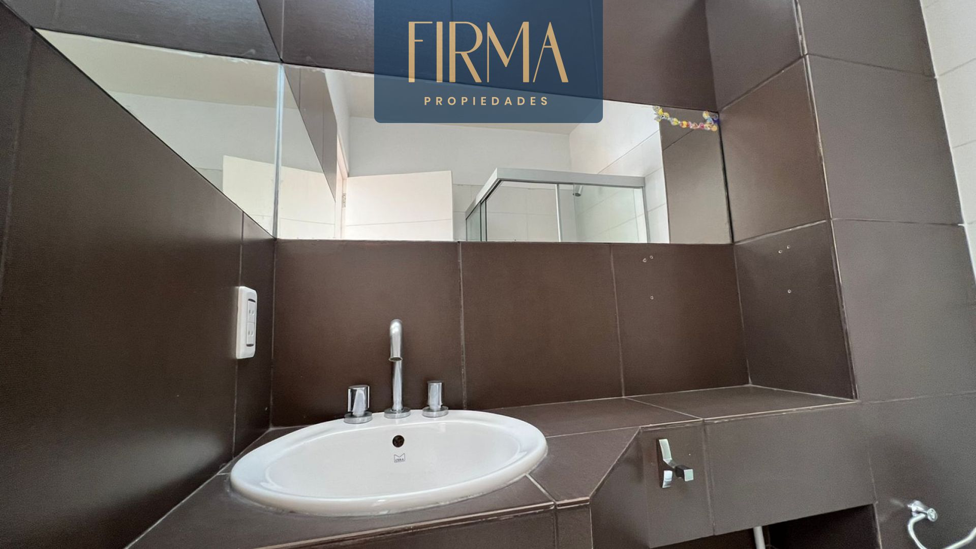 Departamento en Achumani en La Paz 3 dormitorios 5 baños 3 parqueos Foto 10