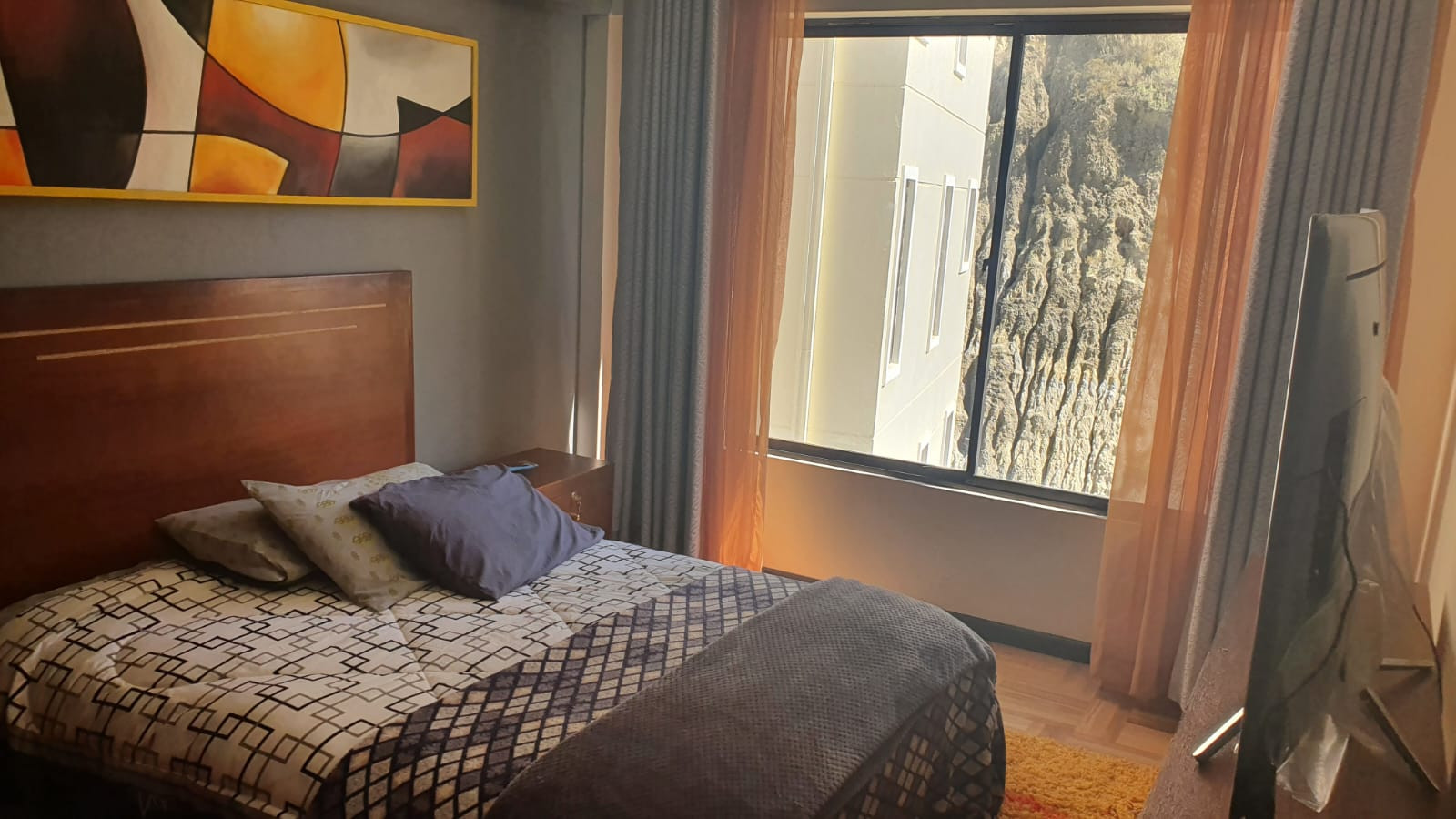 Departamento en VentaACHUMANI, inicio LAS LOMAS 3 dormitorios 3 baños 1 parqueos Foto 8