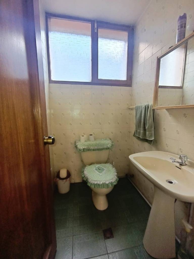 Casa en Calacoto en La Paz 4 dormitorios 5 baños 3 parqueos Foto 4