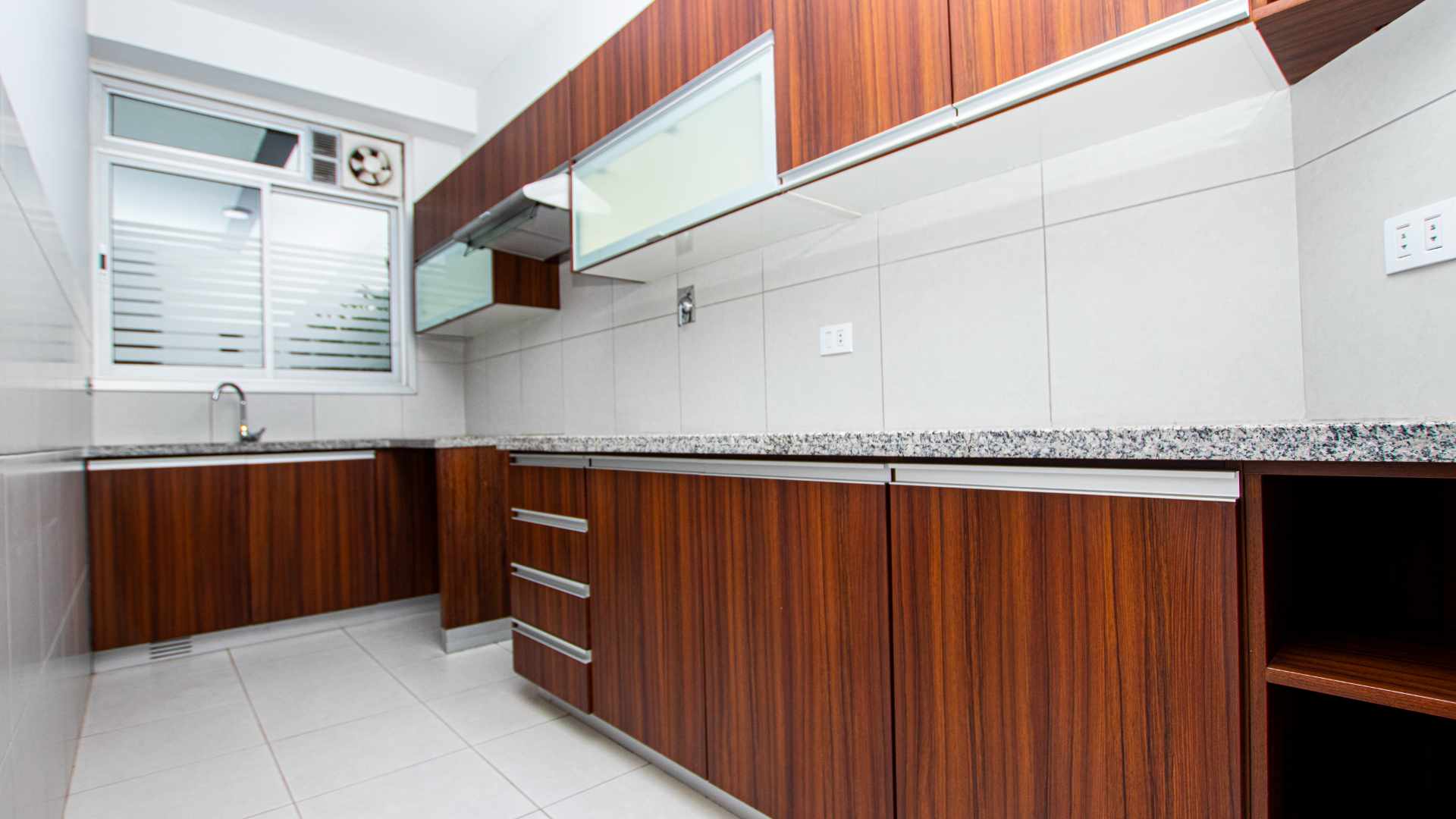 Departamento en Aranjuez en Cochabamba 1 dormitorios 1 baños  Foto 8