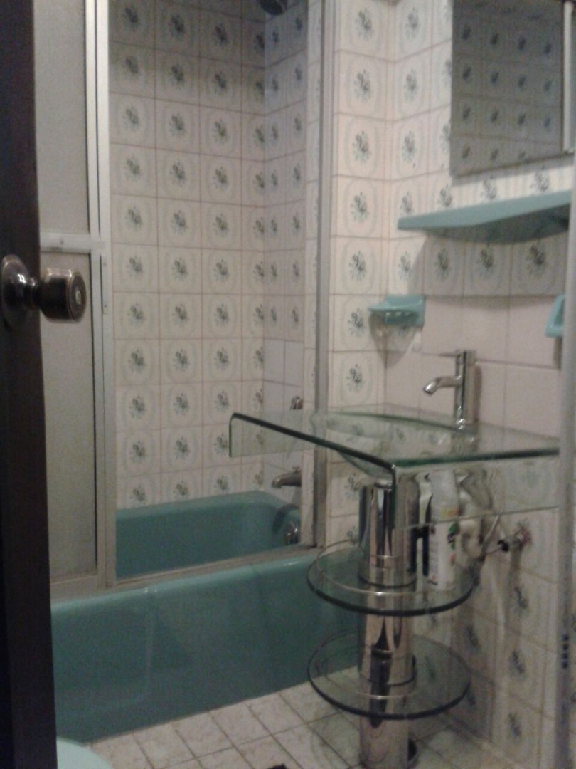 Departamento en AlquilerAv. Arce a una cuadra de la UMSA Foto 7