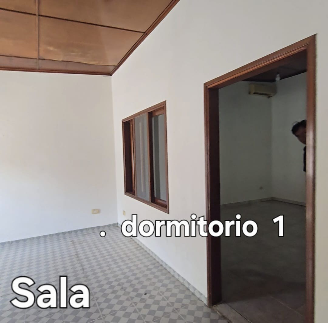 Casa en AlquilerSobre Av Casa en Alquiler zona Norte, Beni 3 dormitorios 2 baños 3 parqueos Foto 8