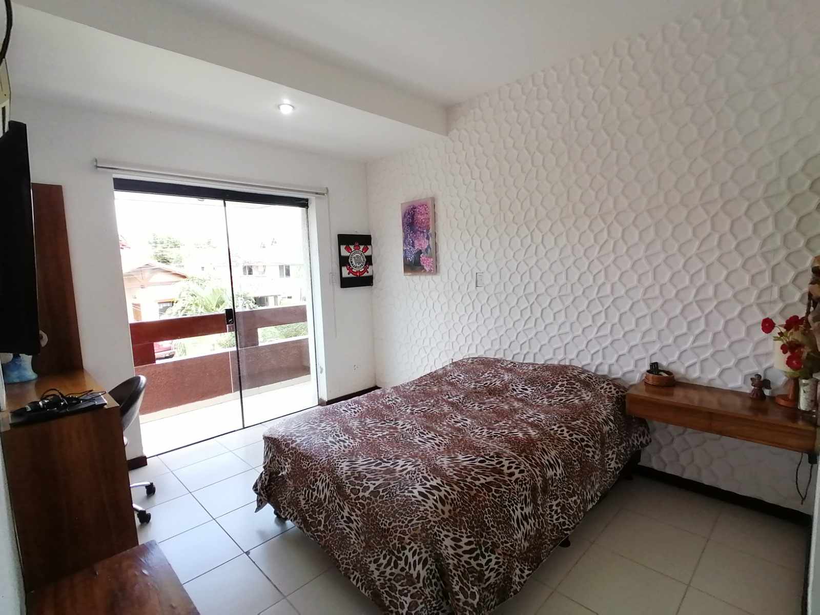 Casa en Entre 6to y 7mo anillo Norte en Santa Cruz de la Sierra 4 dormitorios 4 baños 2 parqueos Foto 3