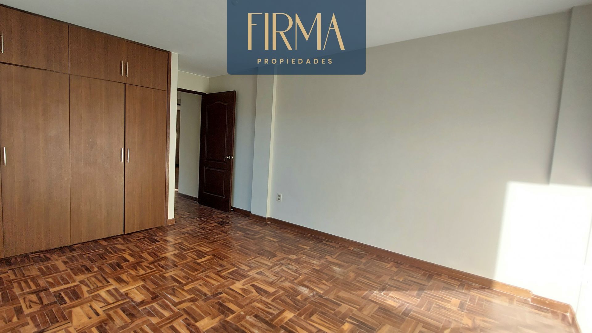 Casa CASA EN VENTA, ALTO IRPAVI PEÑA AZUL Foto 13