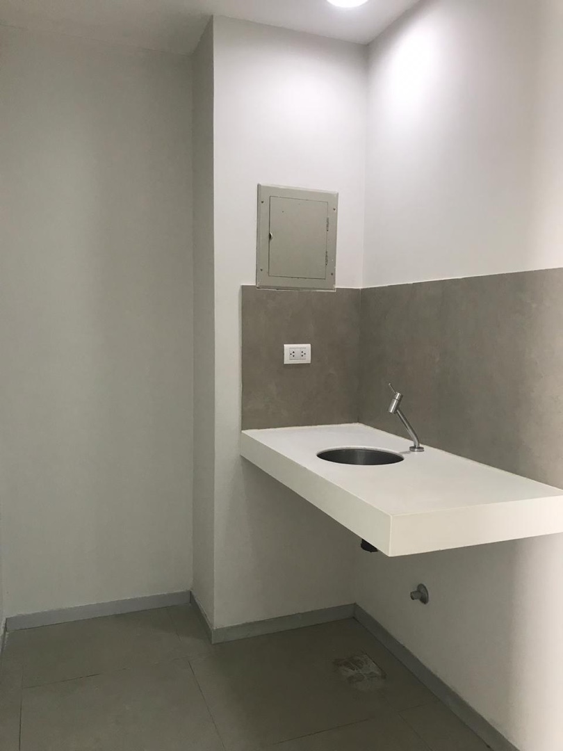 Oficina en VentaAv. San Martin Edificio Torre Duo Foto 13