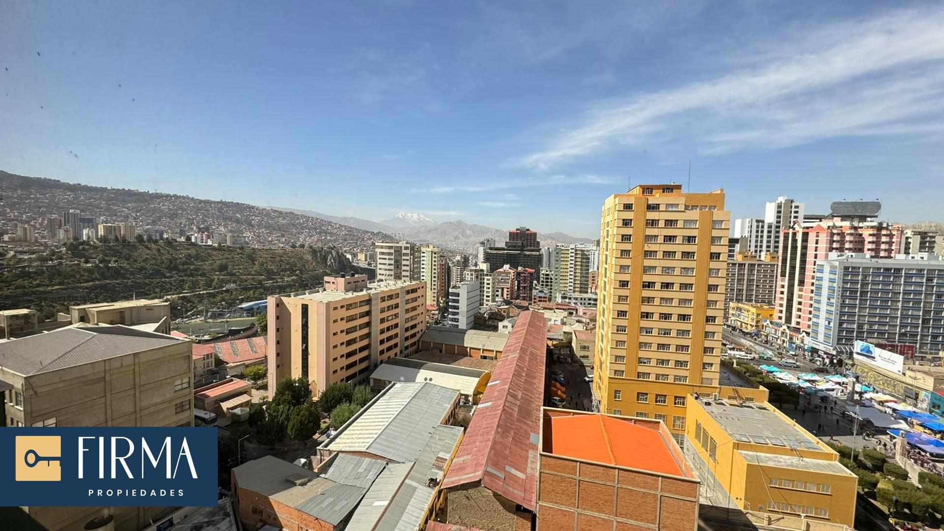 Departamento en San Jorge en La Paz 3 dormitorios 4 baños  Foto 1