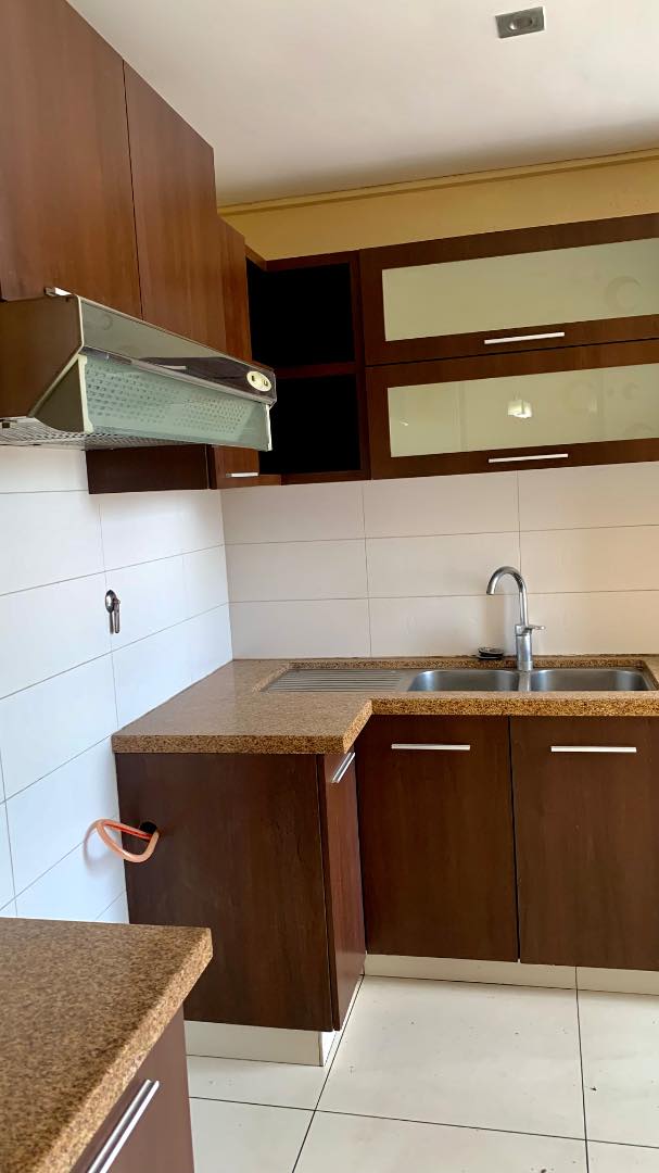 Departamento en AlquilerAV. ALEMANA entre 4to. Y 5to. anillo 4 dormitorios 3 baños 1 parqueos Foto 9