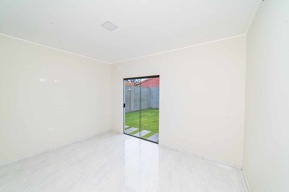 Casa en Doble vía La Guardia en Santa Cruz de la Sierra 3 dormitorios 2 baños 2 parqueos Foto 12