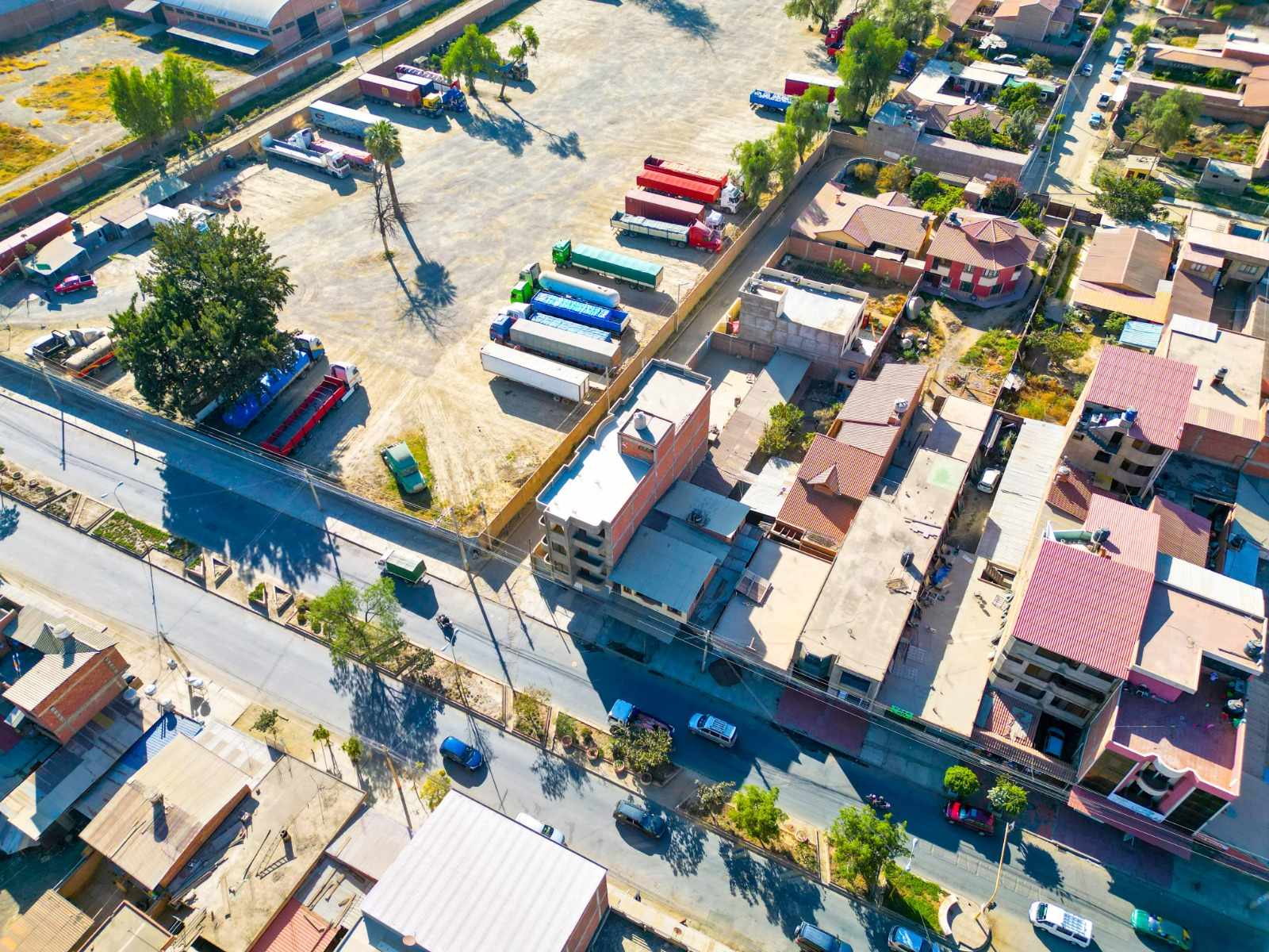 Casa en VentaAv. Colcapirhua (Av. Víctor Ustariz), a la altura del Km 6 de la Av. Blanco Galindo 7 dormitorios 3 baños 3 parqueos Foto 55