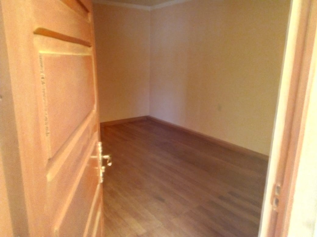 Casa en VentaBuena ubicación, Cerca a Ex Terminal, a Barrio Jardín y a Aldeas Infantiles Sos. Entre Bacovic y Brasil calle g. Foto 2