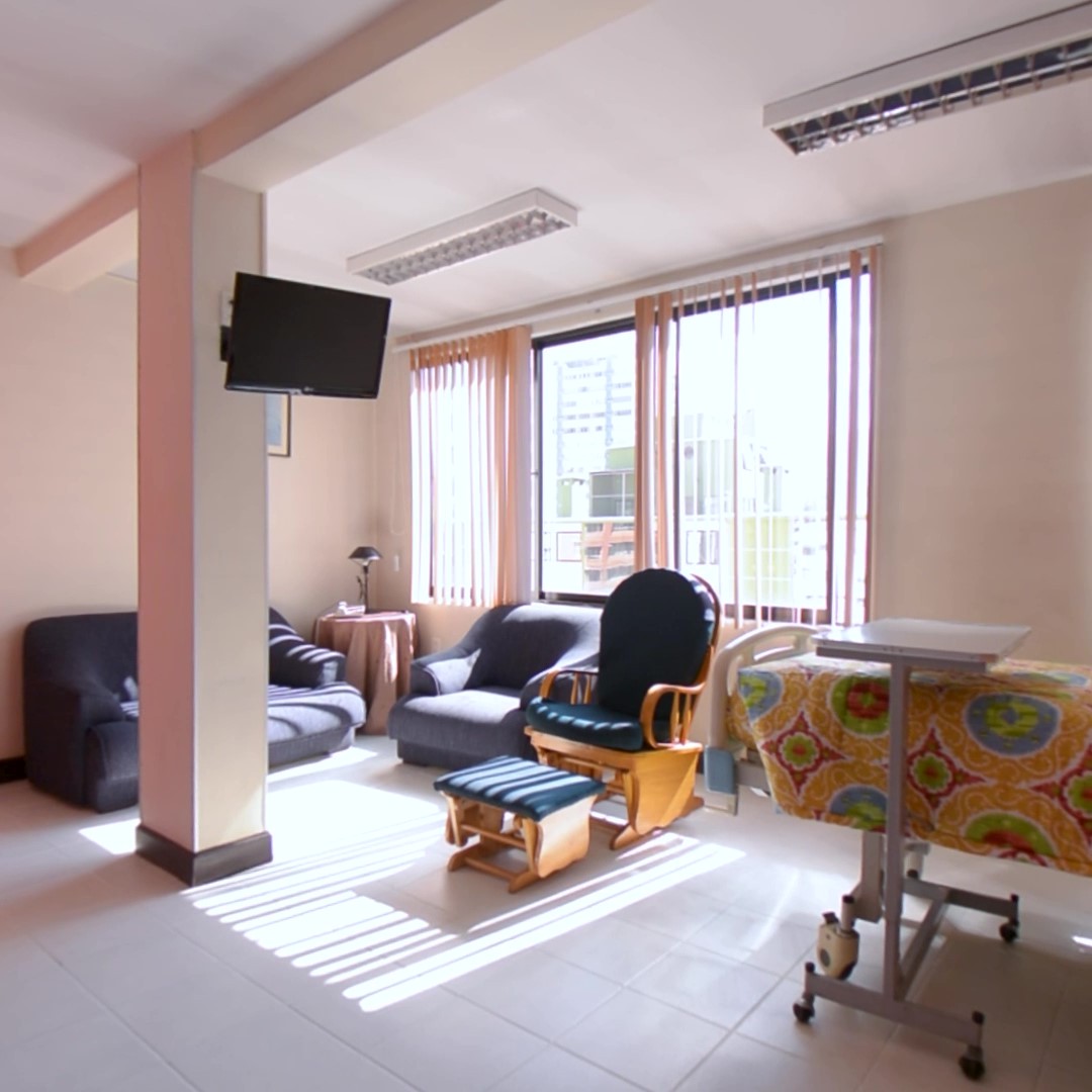 Oficina en VentaNO DEJES PASAR ESTA OPORTUNIDAD ÚNICA DE INVERSIÓN EN ESTA CLÍNICA EN VENTA! 20 dormitorios 15 baños 2 parqueos Foto 5