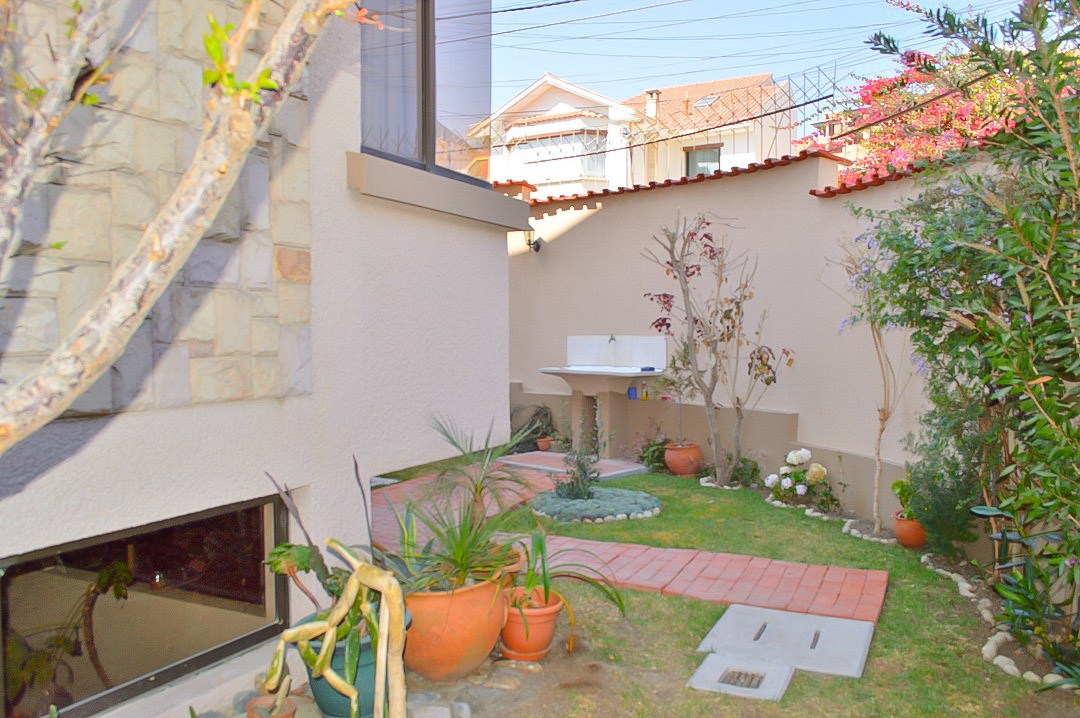 Casa en Venta<b>CASA EN VENTA EN ACHUMANI BAJO</b> 4 dormitorios 4 baños 2 parqueos Foto 20