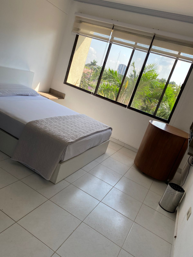 En Alquiler a $us 380 Foto 1