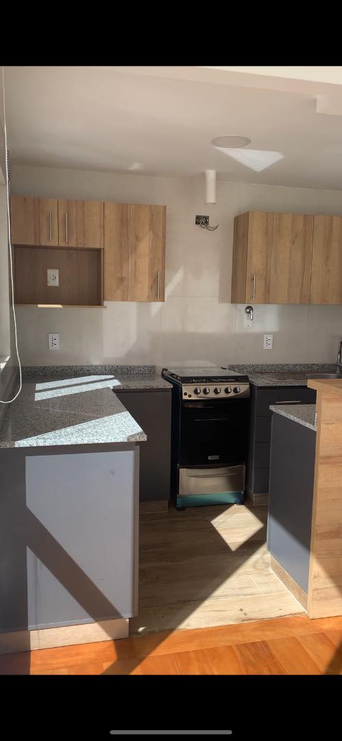 Departamento en AlquilerCota Cota, Urbanización la glorieta final calle A (principal) N 108. Frente a Santorini, Edificio blanco Foto 10