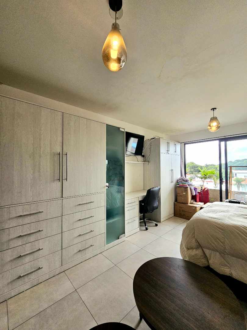 Departamento en AlquilerAv. Banzer y Radial 27, 3er anillo  Foto 4