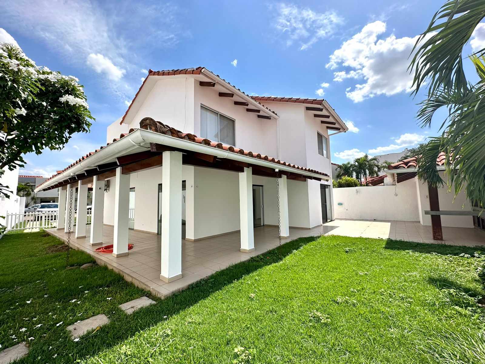 Casa en AlquilerURBANIZACION LA HACIENDA I CASA EN ALQUILER Foto 2