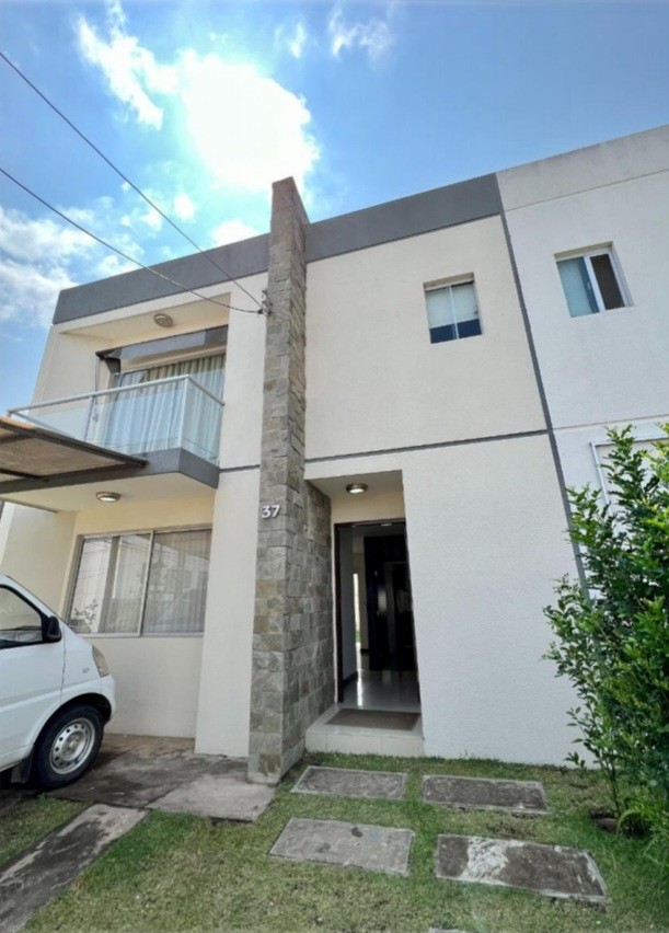 Casa en VentaZona Norte, en Condominio Brisas del Norte 3 dormitorios 4 baños 2 parqueos Foto 12