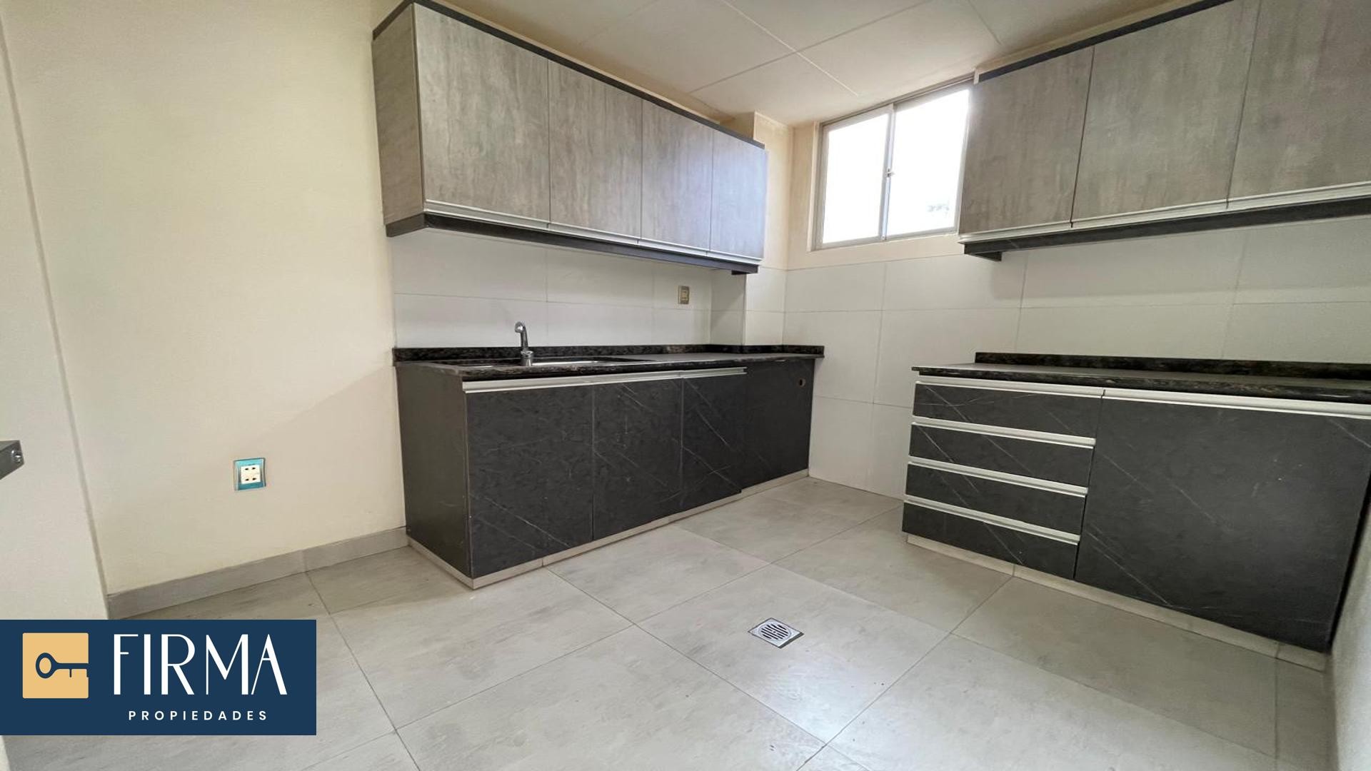 Departamento en VentaDEPARTAMENTO EN VENTA EN ACHUMANI 3 dormitorios 3 baños  Foto 8