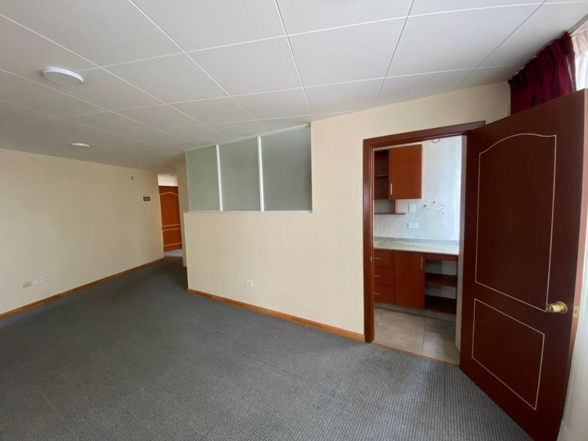 Departamento en San Miguel en La Paz 1 dormitorios 2 baños  Foto 3