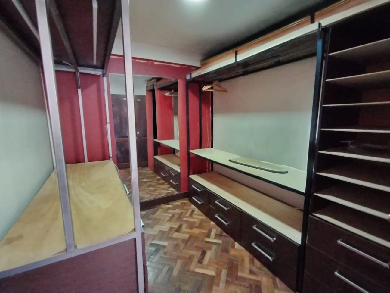 Departamento en AlquilerAvenida 31 de Octubre esquina calle 7 Zona Villa San Antonio 3 dormitorios 3 baños  Foto 2