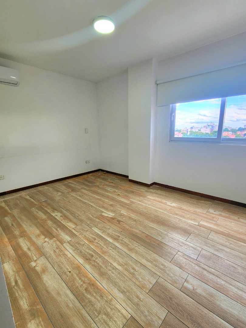 En Alquiler a Bs 6,350 Foto 17