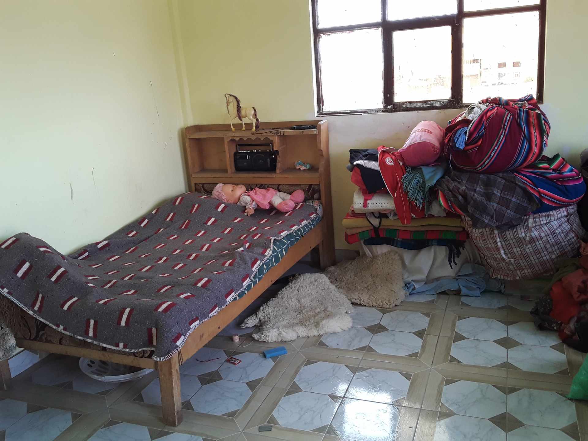 Casa en VentaSebastian Barba de Padilla y Encinas Nieto. Cerca YPFB 6 dormitorios 4 baños  Foto 1