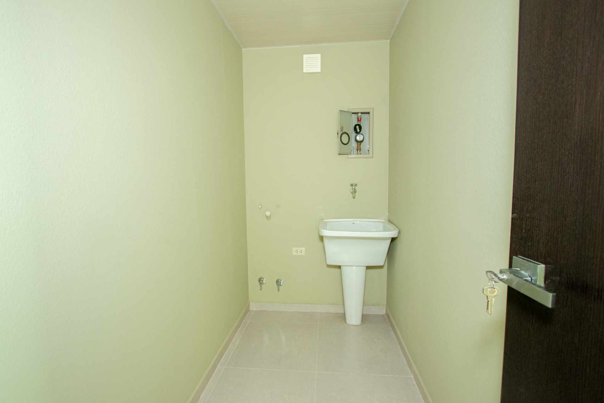 Departamento en VentaEDIF. L´ESSENCE SOBRE AV. WIRACOCHA CASI AV.MELCHOR PEREZ - ZONA SARCO 3 dormitorios 2 baños 1 parqueos Foto 7