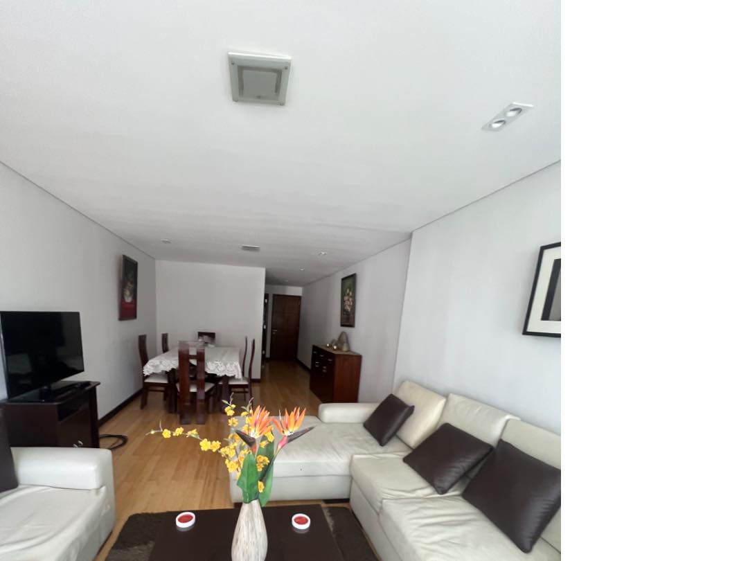 Departamento en AlquilerCalle 10 de calacoto avenida principal  3 dormitorios 3 baños 1 parqueos Foto 32