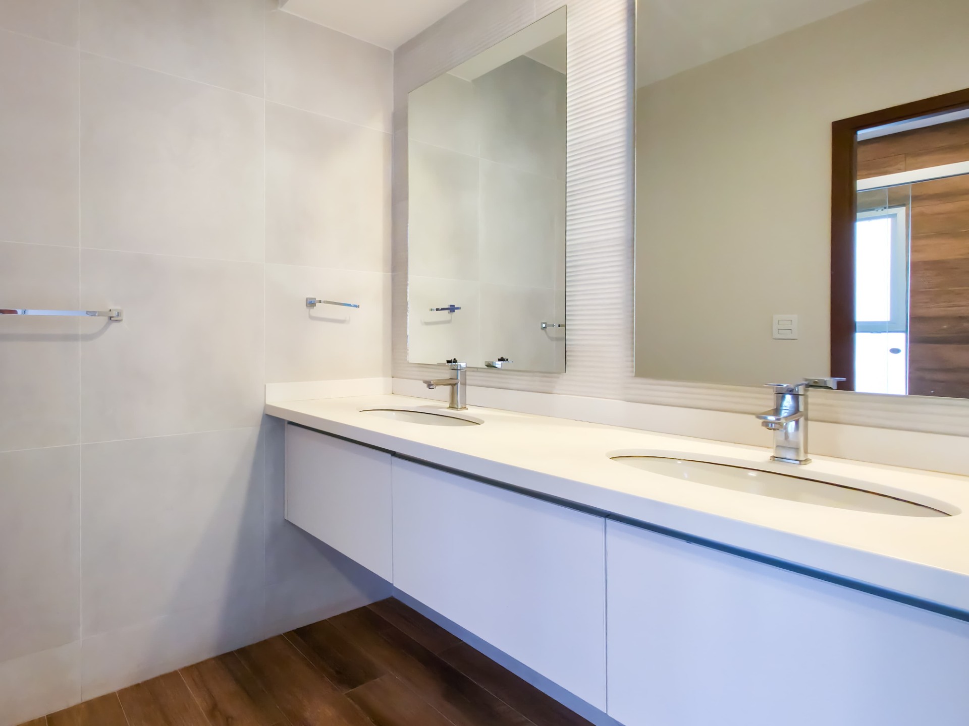 Casa en VentaAv Pirai 6to anillo Condominio Palma mallorca 4 dormitorios 4 baños 4 parqueos Foto 27