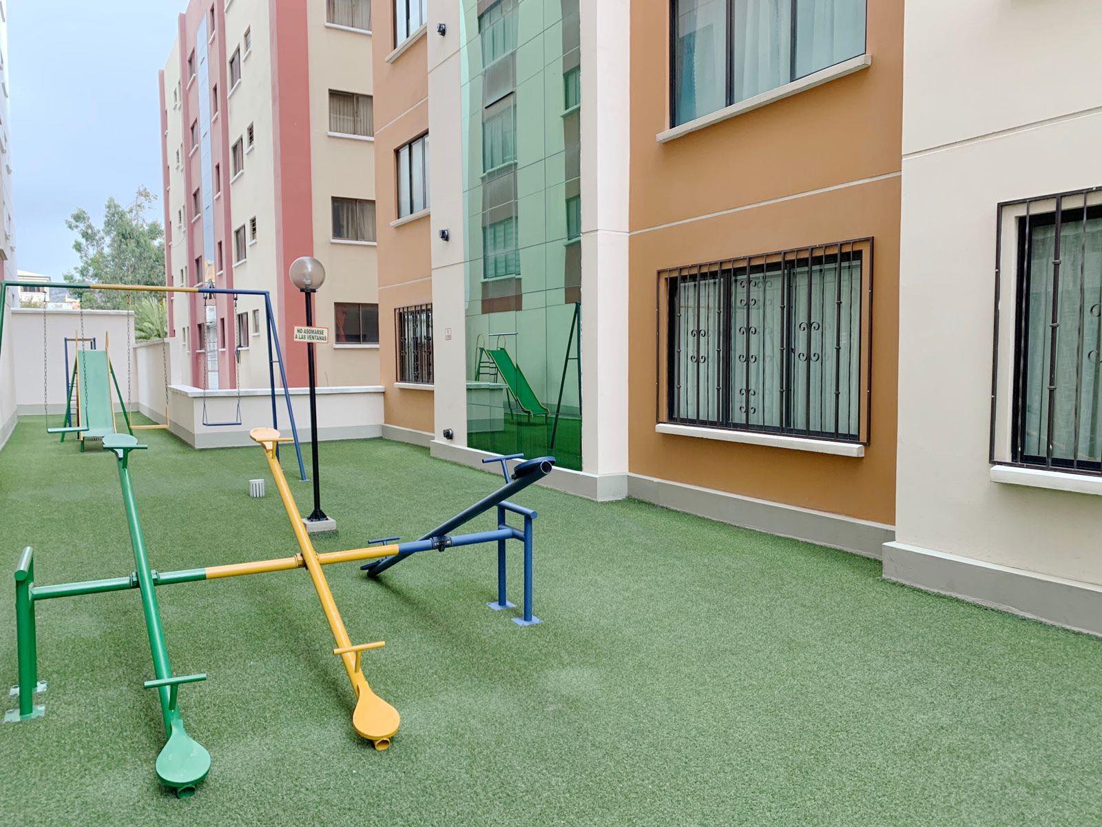 En Alquiler a $us 450 Foto 9