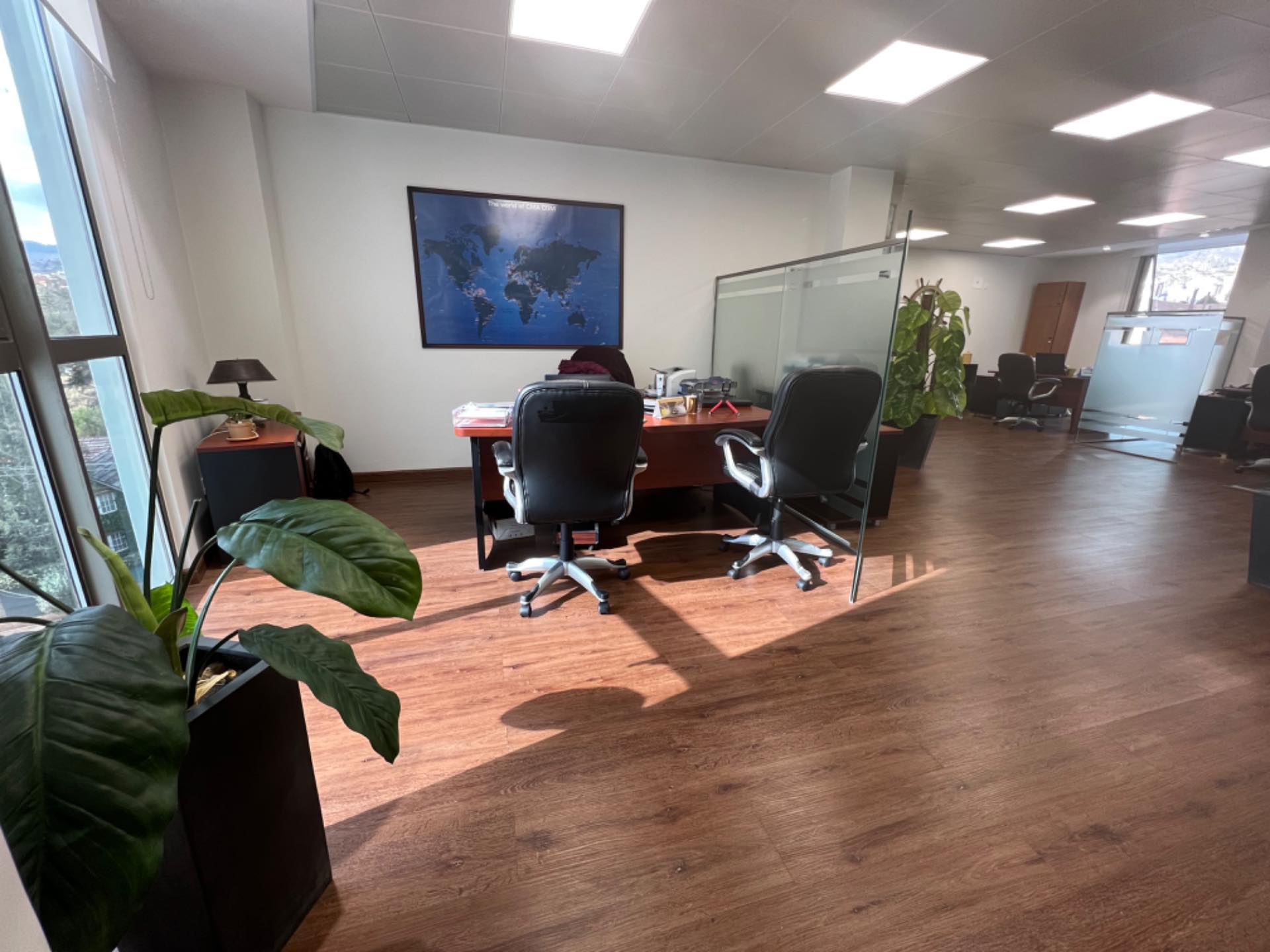 Oficina Calacoto Foto 1