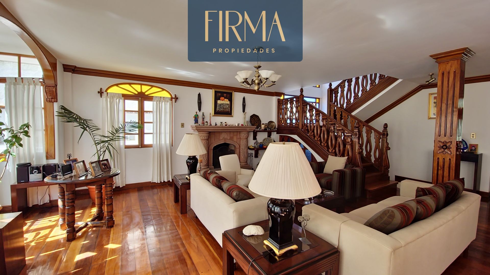 Casa en VentaCASA EN VENTA, ACHUMANI, COND, PRIVADO 5 dormitorios 5 baños 2 parqueos Foto 6