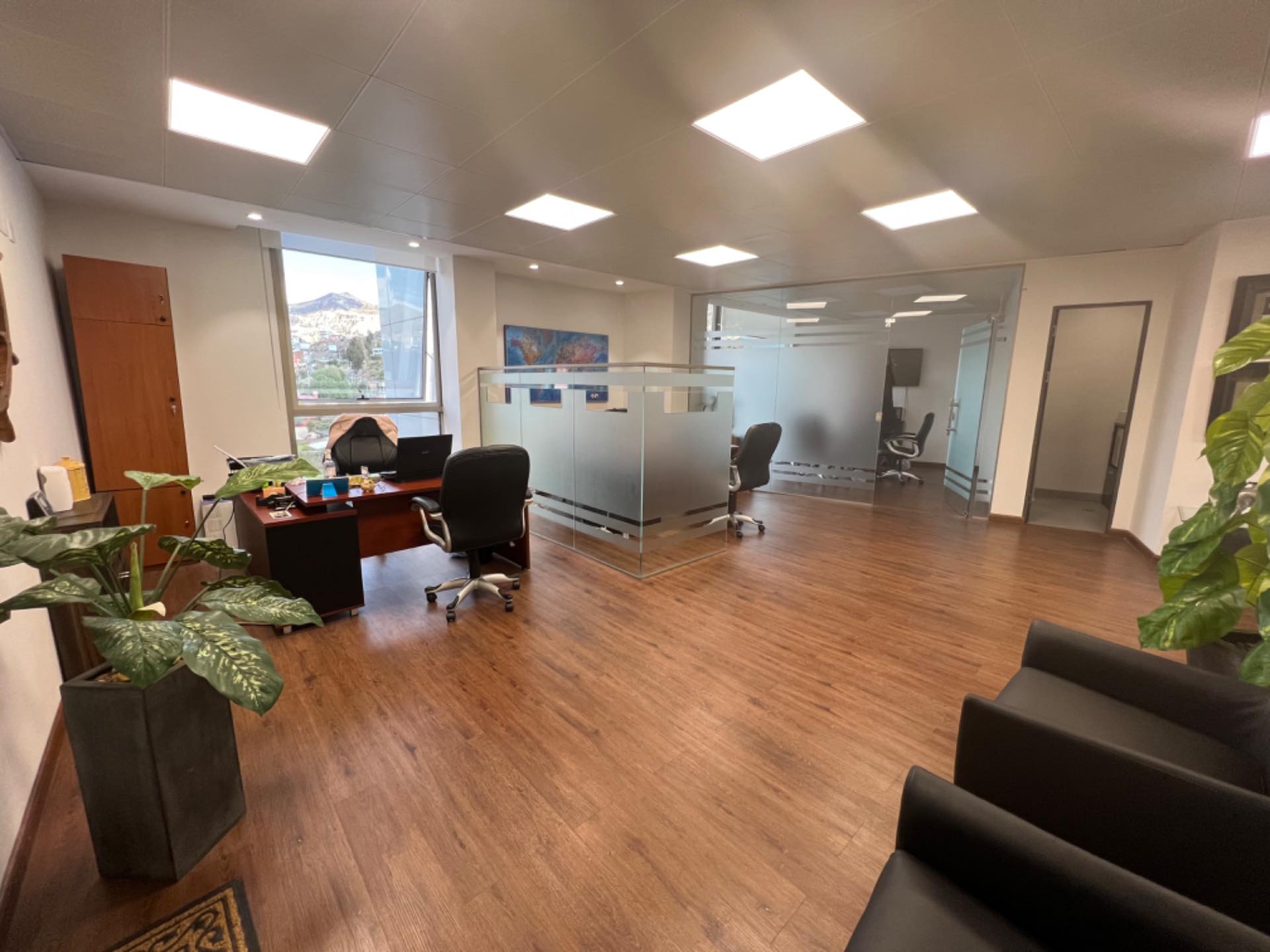 Oficina Calacoto Foto 8