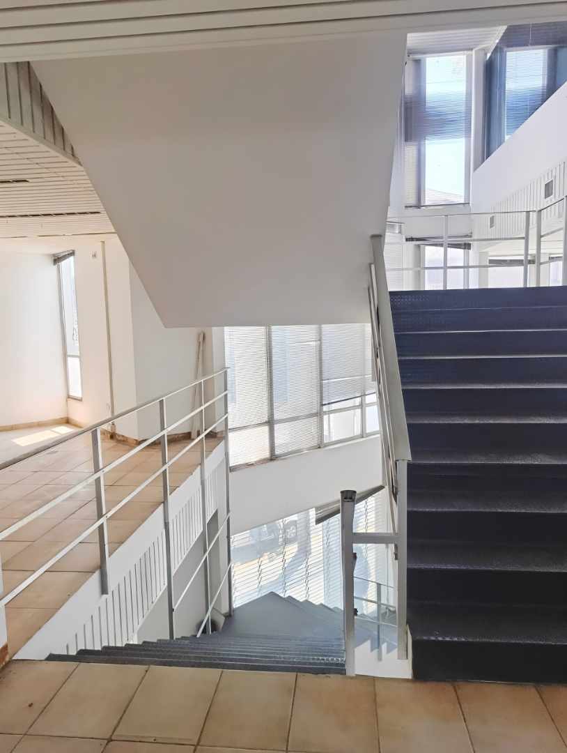 Edificio en VentaEDIFICIO EN VENTA – ATRÁS DE LA CATEDRAL (24 de Septiembre) 10 dormitorios 5 baños  Foto 13