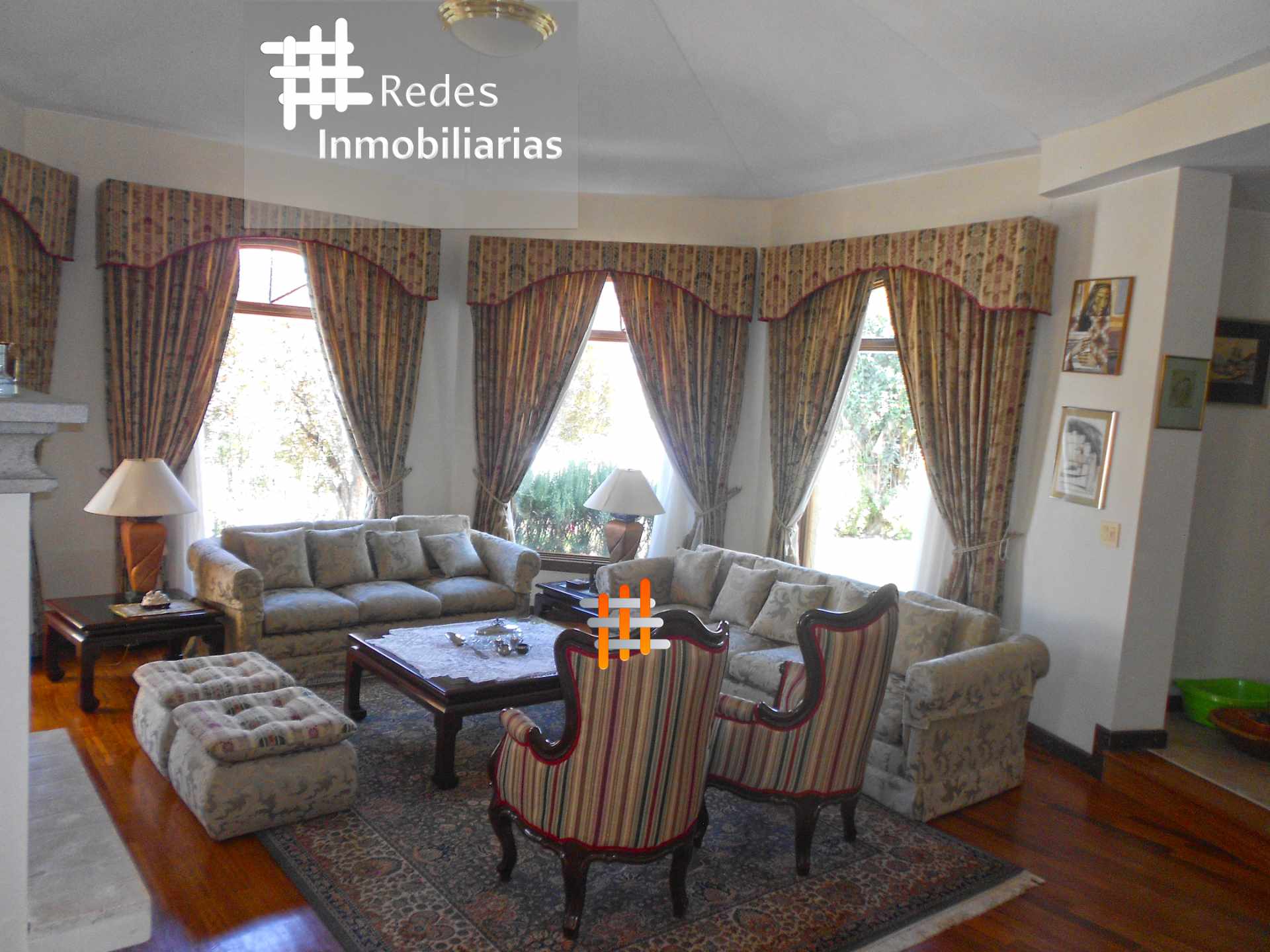 Casa en Achumani en La Paz 3 dormitorios 5 baños 3 parqueos Foto 4