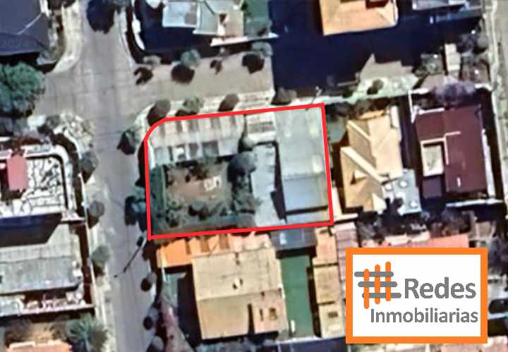 Casa en VentaCASA EN VENTA CON UBICACIÓN INMEJORABLE
A INICIOS DE IRPAVI, EN ESQUINA, SOBRE AV. PRINCIPAL 4 dormitorios 5 baños 2 parqueos Foto 3