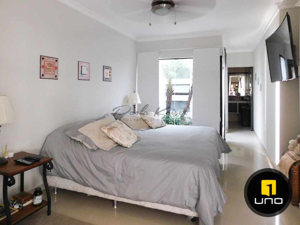 Casa en Carretera Norte en Santa Cruz de la Sierra 4 dormitorios 4 baños 4 parqueos Foto 13