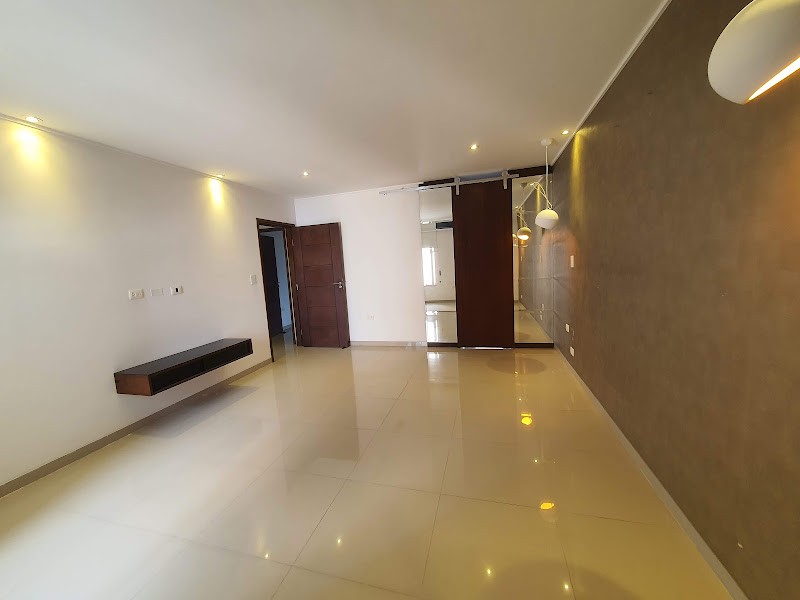 Departamento en Equipetrol en Santa Cruz de la Sierra 2 dormitorios 3 baños 1 parqueos Foto 13