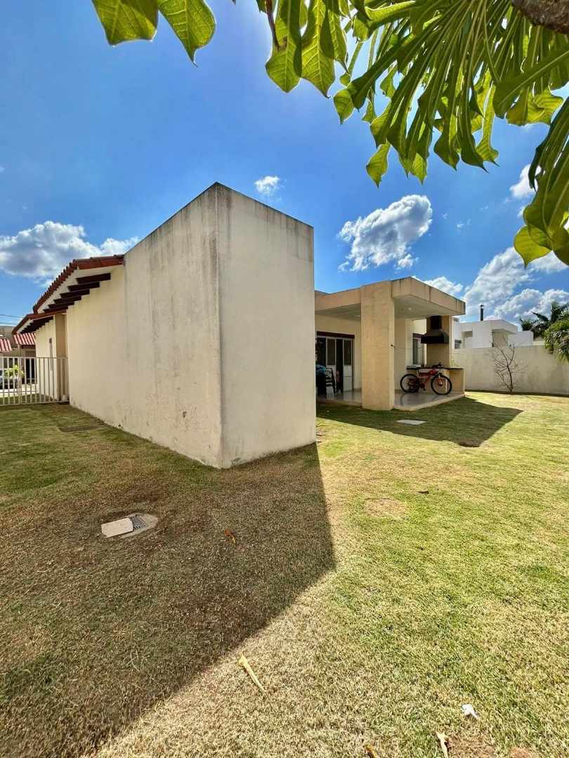 Casa en Urubó en Santa Cruz de la Sierra 3 dormitorios 3 baños 2 parqueos Foto 4