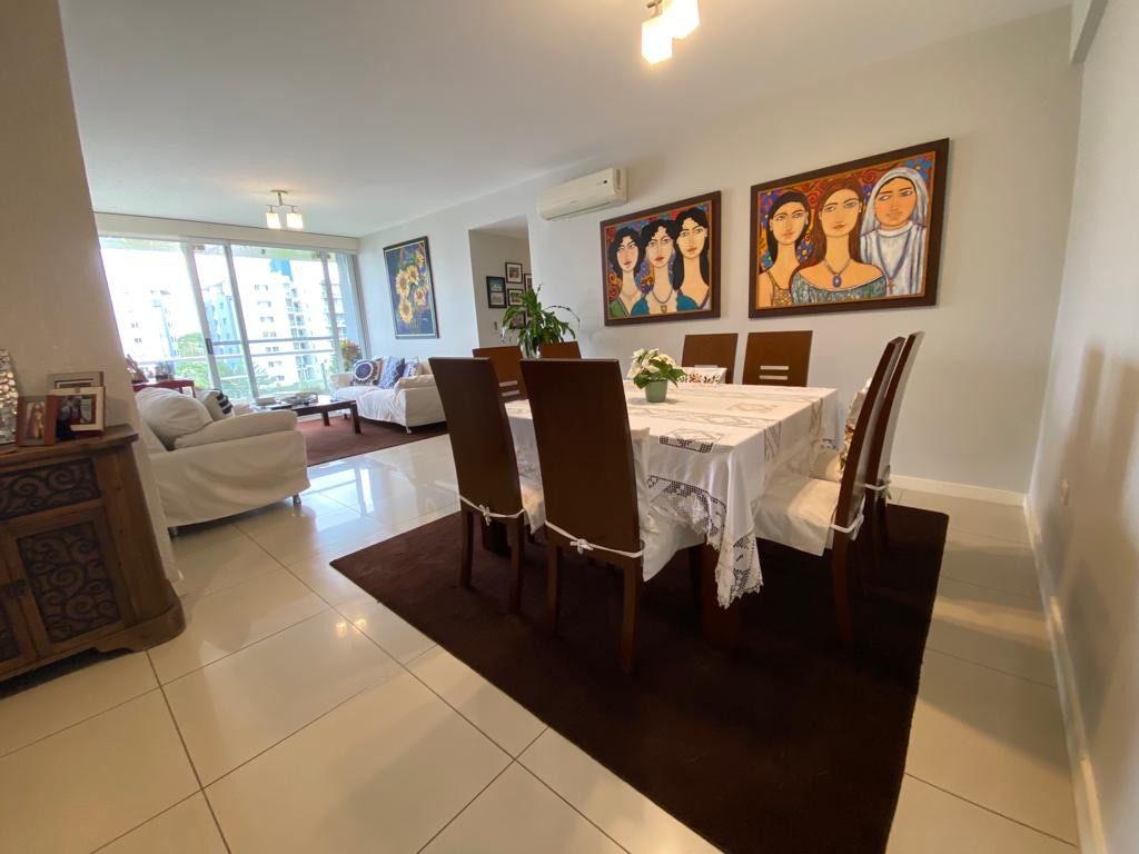 Departamento en Entre 4to y 5to anillo Oeste en Santa Cruz de la Sierra 3 dormitorios 3 baños 1 parqueos Foto 1