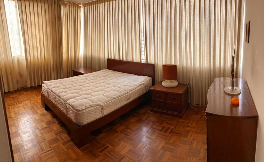 Departamento en AlquilerDepartamento en alquiler -  Av Arce 2 dormitorios 3 baños 1 parqueos Foto 7