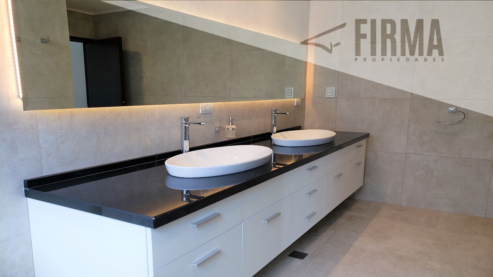 En Venta a $us 520,000 Foto 12