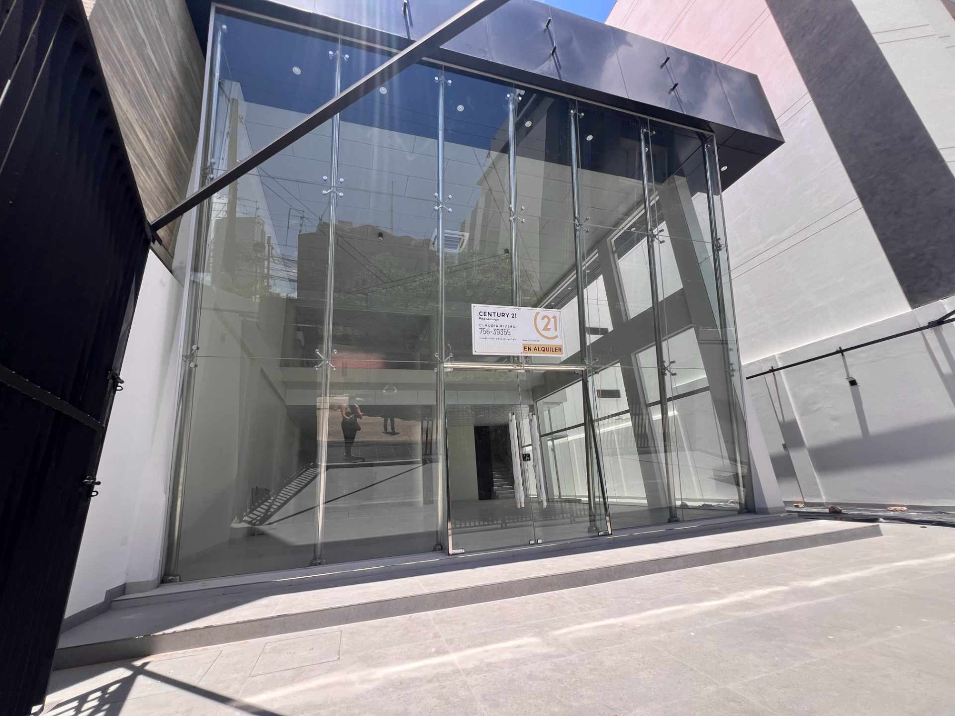 En Alquiler a Bs 23,000 Foto 3