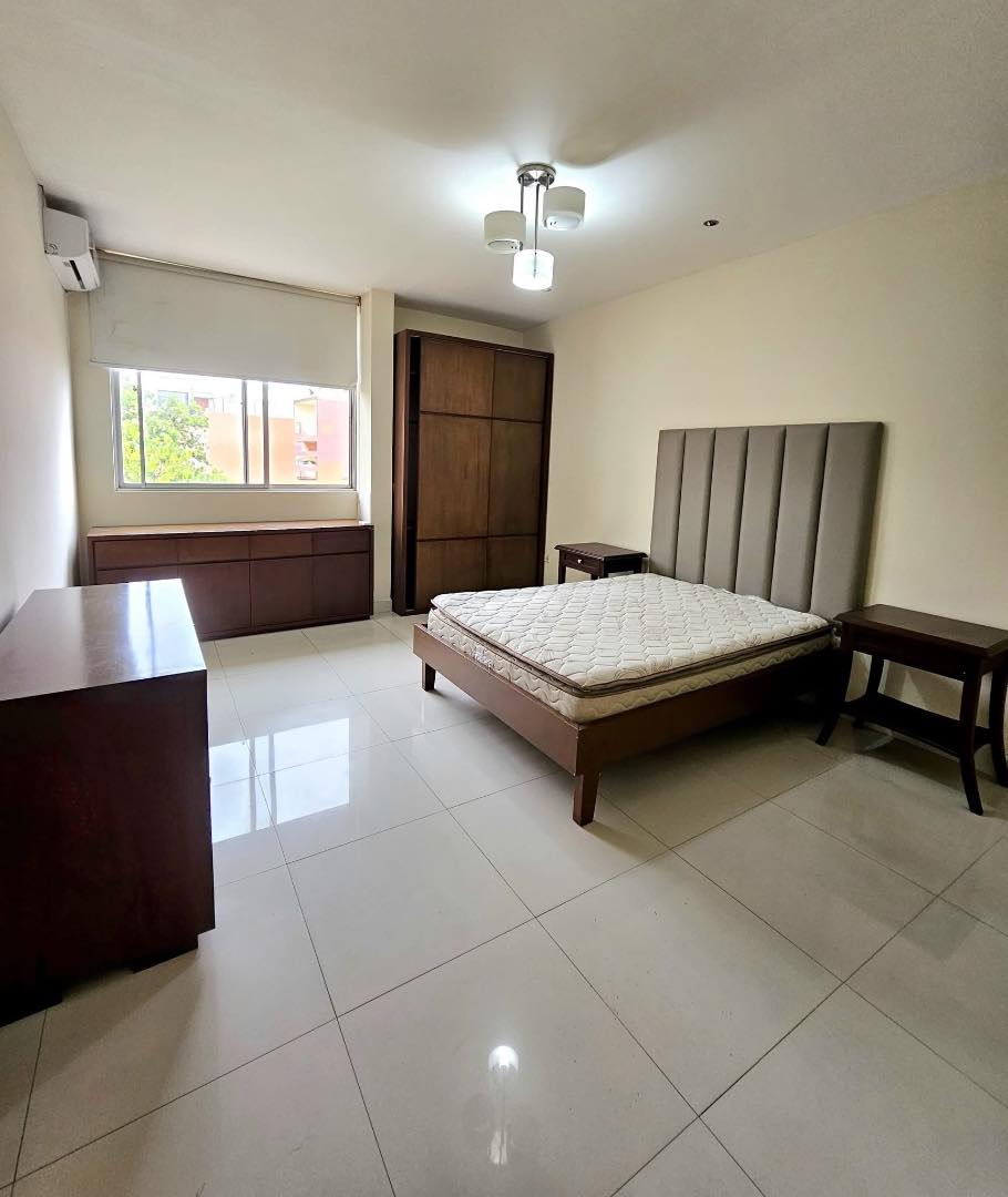 Departamento en Alquiler1er anillo av argamoza 2 dormitorios 2 baños 1 parqueos Foto 4